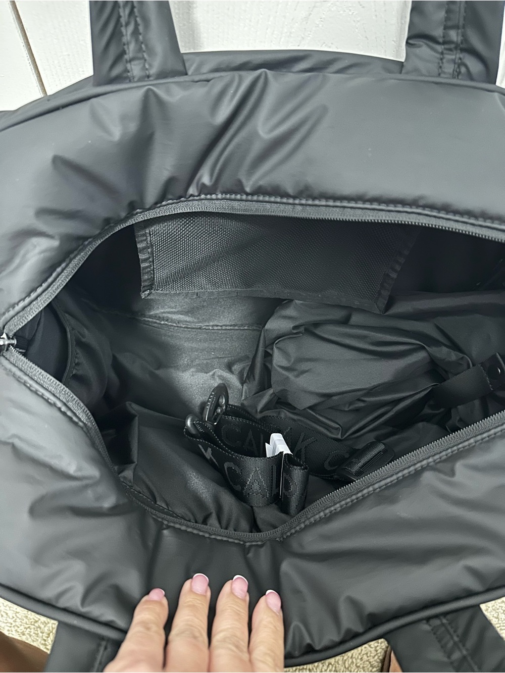 Calpak Luka Duffel Travel Bag in Matte Black NWT - Picture 3 of 12